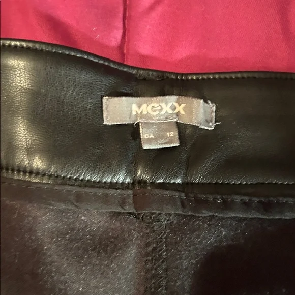 Mexx Black Faux Leather Pants size 12 - Picture 3 of 8